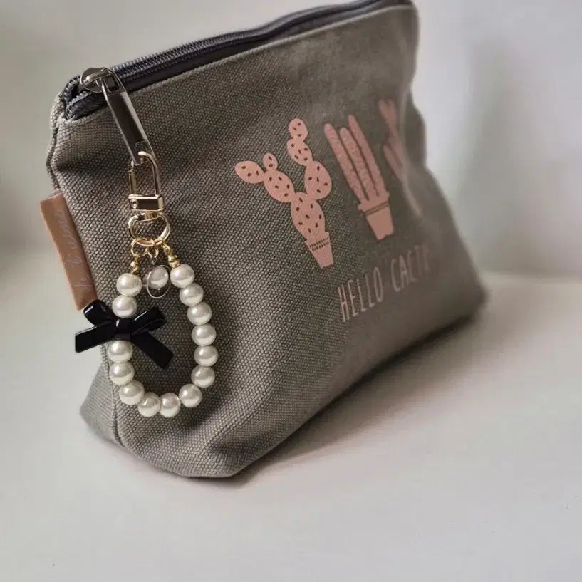[BUNJANG] Black Ribbon Pearl Bag Charm Keychain / 블랙 리본 진주 키링 / 가방 키링 / 백참
