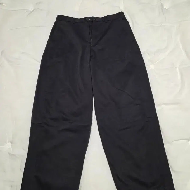 [BUNJANG] Hatching Room Curve Chino Pants Blue Charcoal Size 4 / 해칭룸 커브 치노 팬츠 블루 차콜 4사이즈