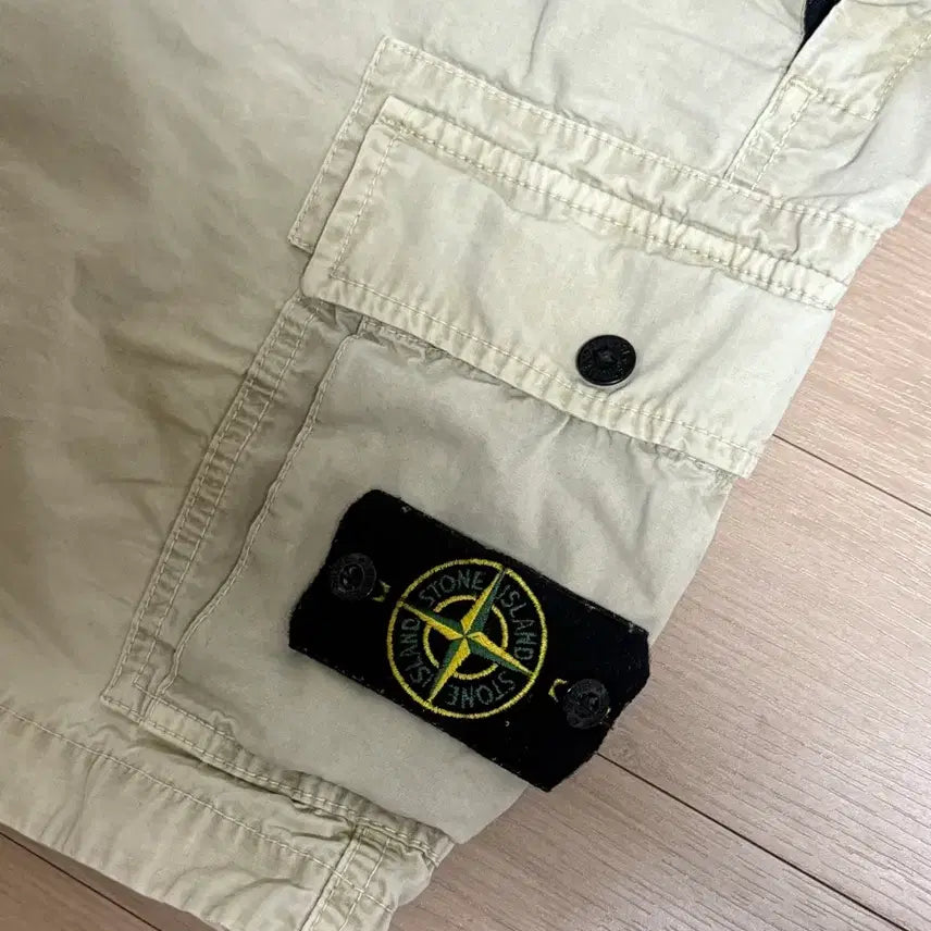 [BUNJANG] Stone Island Cargo Shorts Beige / 스톤아일랜드 카고반바지 32