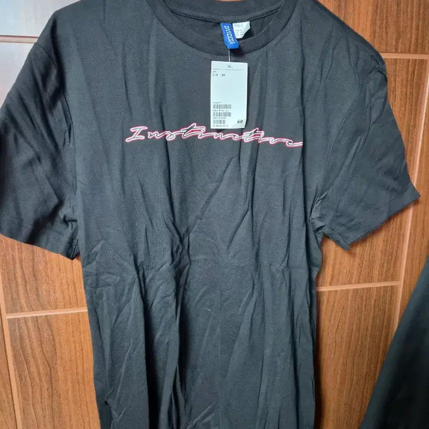 [BUNJANG] H&amp;M Tiger Print T-shirt and Shorts Set / H&amp;M 호랑이무늬 티셔츠+반바지 세트