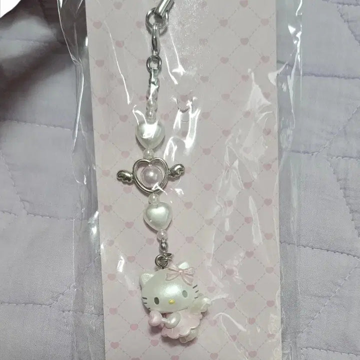 [BUNJANG] Sanrio Yumemiru Angel Strap Kitty / 산리오 유메미루 스트랩 키티 팔아요