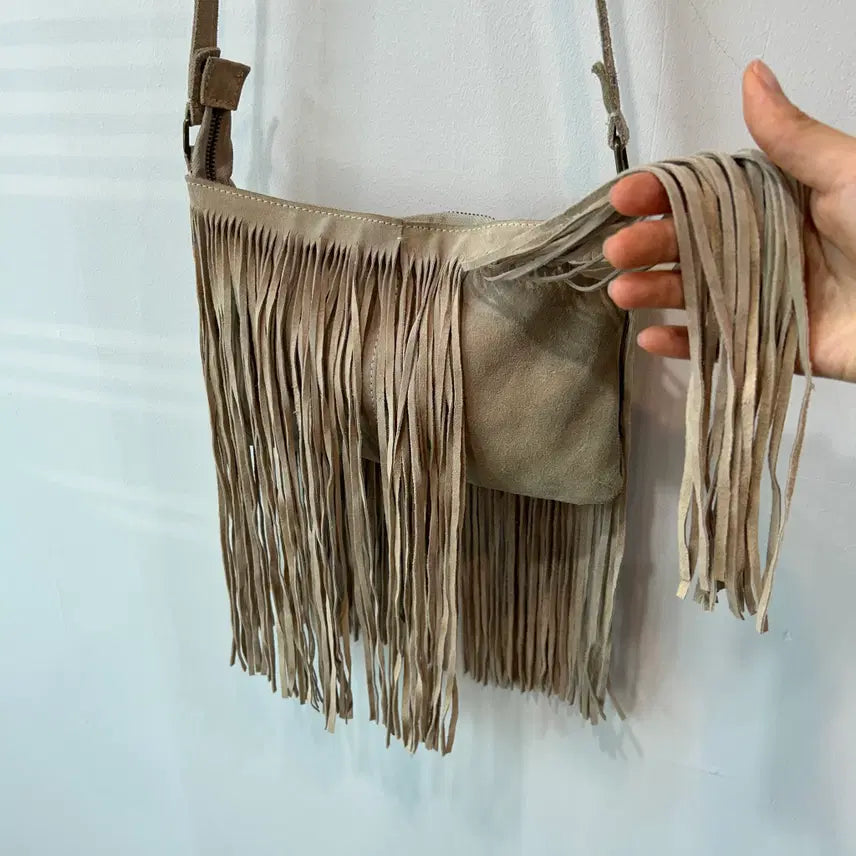 [BUNJANG] Vintage Fringe Detail Crossbody Bag / 빈티지 프린지 디테일 크로스백