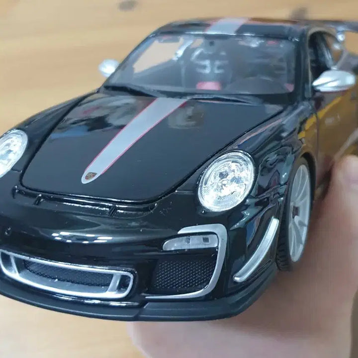 [BUNJANG] Porsche 911 RSR RS 4.0 Black Diecast Model 1:18 Scale / 포르쉐 RS 4.0 블랙 다이캐스트 모형