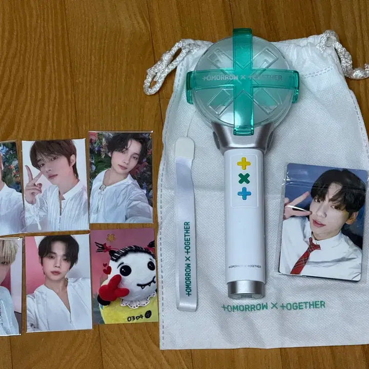 [BUNJANG] TXT Sweetune Moa Zone Photocard &amp; Moa Bong Bundle / 투바투 스윗콘 모아존 포카 + 모아봉