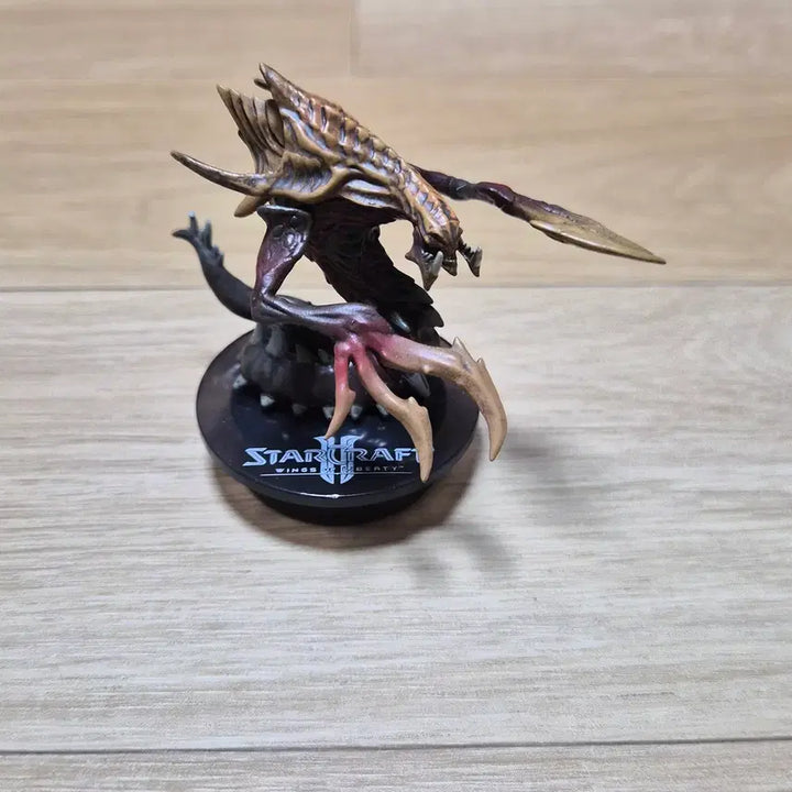 [BUNJANG] Kotobukiya StarCraft Hydralisk Bottle Cap Figure / 코토부키야 스타크래프트 히드라리스크 보틀캡 피규어