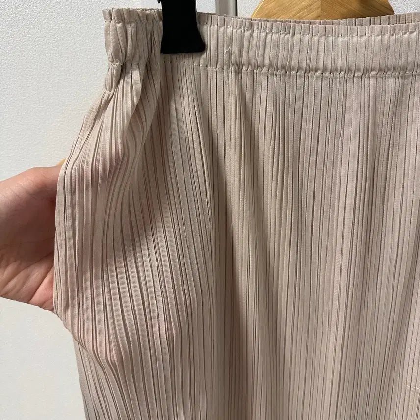 [BUNJANG] Pleated Long Skirt Beige / 플리츠 롱스커트 베이지