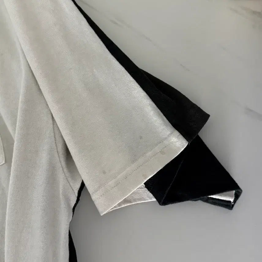 [BUNJANG] Capital Two-Tone Big Pocket T-Shirt / [F] 캐피탈 투톤 빅포켓 본 티셔츠