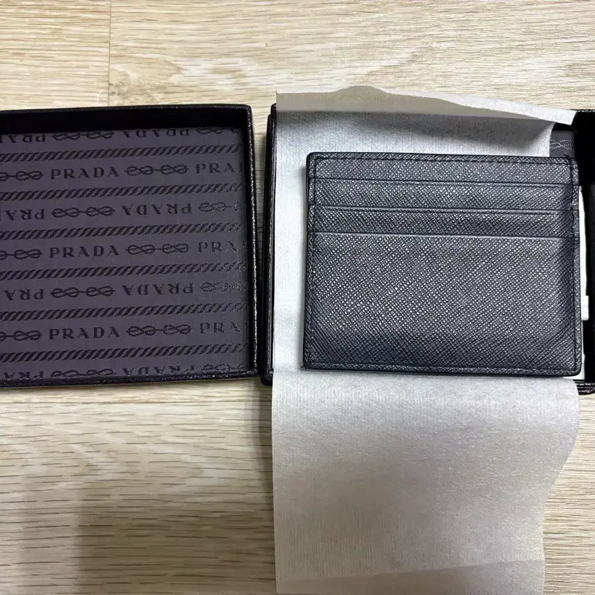 [BUNJANG] Prada Saffiano Milano Card Holder Navy / 프라다 사피아노 밀라노 카드지갑 팝니다