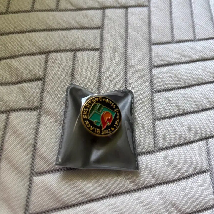 [BUNJANG] Black Skirt Concert Badge Bundle Set / 새상품) 검정치마 콘서트 뱃지 두개 일괄