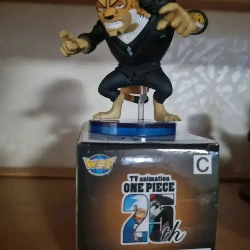 [BUNJANG] Bandai One Piece Rob Lucci World Collectable Figure / 원피스 반다이 로브 루치 월드 콜렉터블 피규어