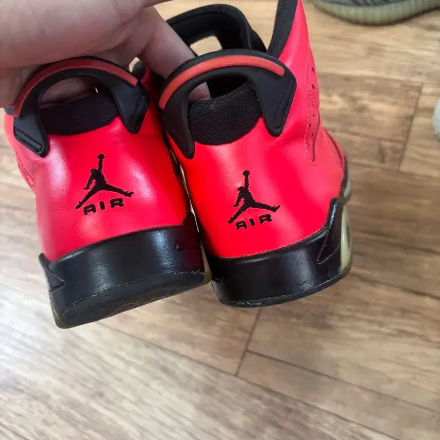 [BUNJANG] Air Jordan Basketball Shoes - Red, Size 250 / 조던 신발 250