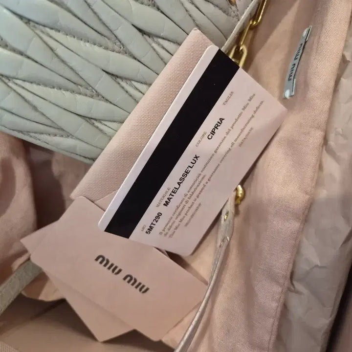 [BUNJANG] Miu Miu Matelassé WOC Crossbody Bag / 미우미우 마틀라세 woc