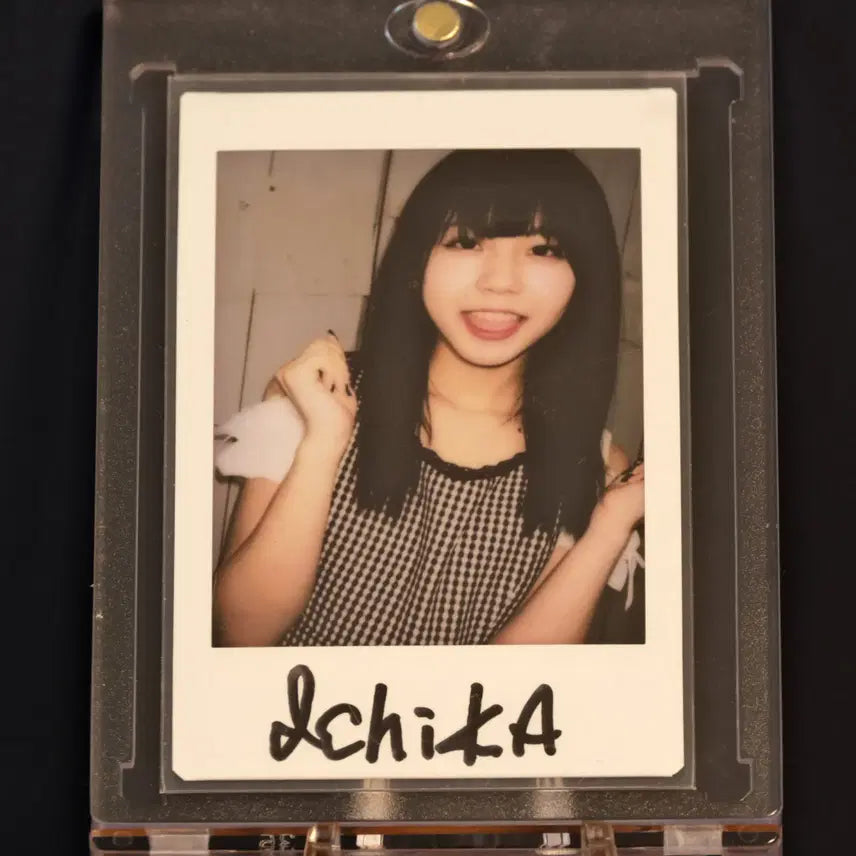 QWER サイン入りチェキ 사인이 들어간 체키 BUNJANG] Ichika Nagano Autographed Cheki / 나가노 이치카 친필 사인