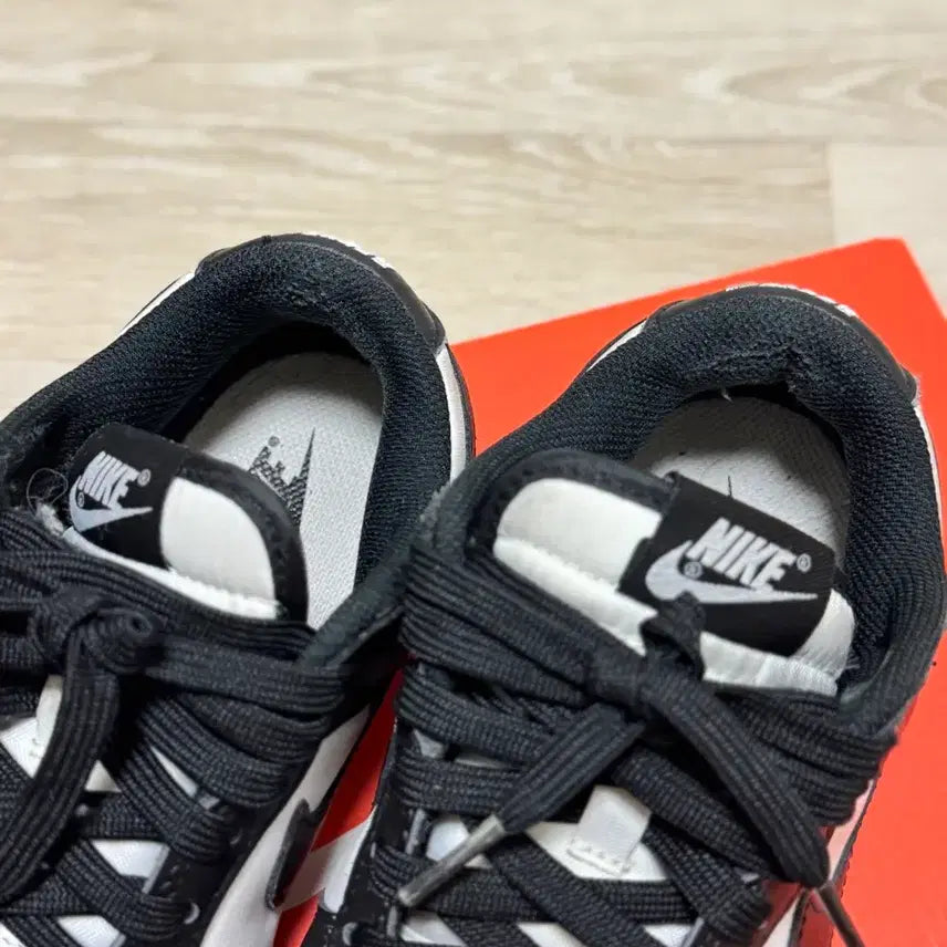 [BUNJANG] Nike Dunk Low "Panda" (225mm) / 나이키 덩크로우 범고래 225