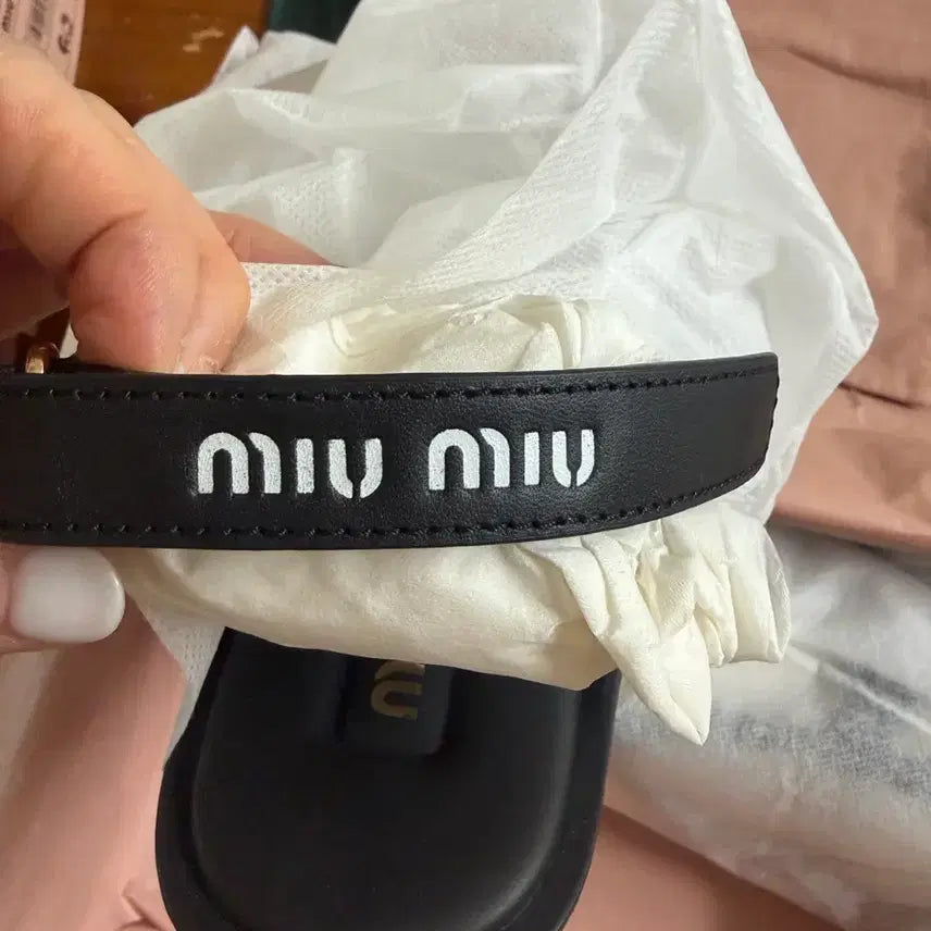 [BUNJANG] Miu Miu Riviera Code Leather Sandals / 미우미우 리비에르 코드 레더 샌들