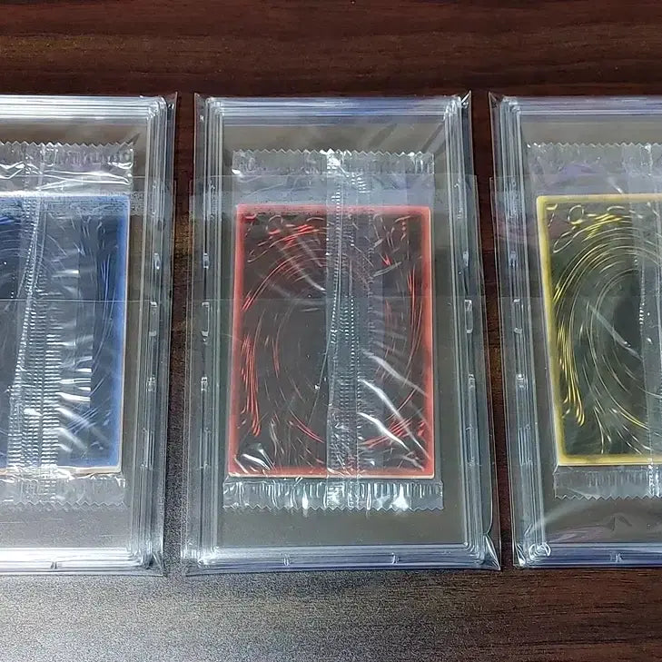 [BUNJANG] Yu-Gi-Oh! 25th Anniversary Limited Edition Quarter Secret Rare Obelisk, Slifer, Ra Sealed Pack / 유희왕 영판 25주년 한정판 쿼터시크릿 레어 삼환신 미개봉팩