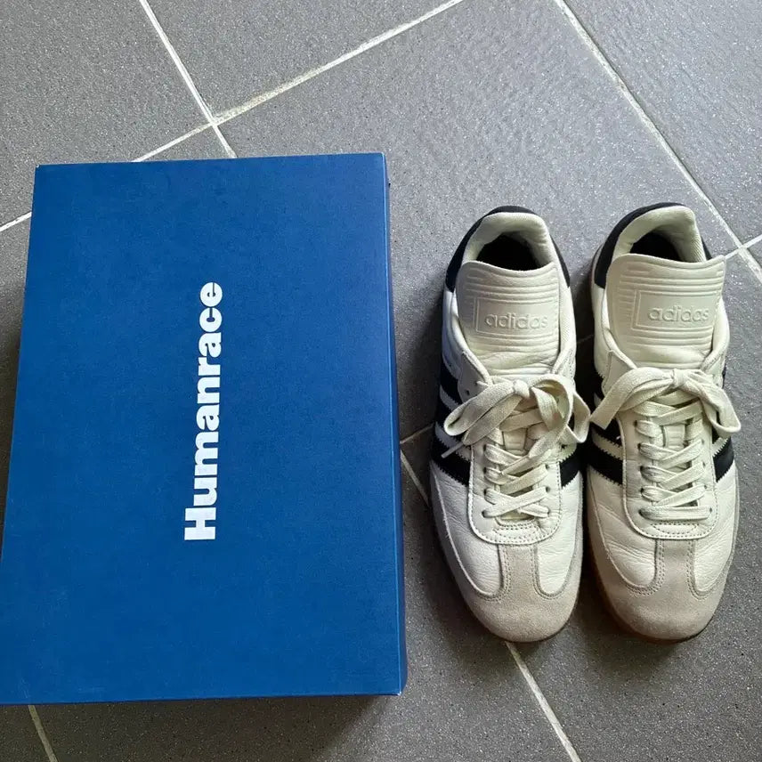 [BUNJANG] Adidas Pharrell Humanrace Samba Sneakers / 아디다스 휴면레이스 삼바 275