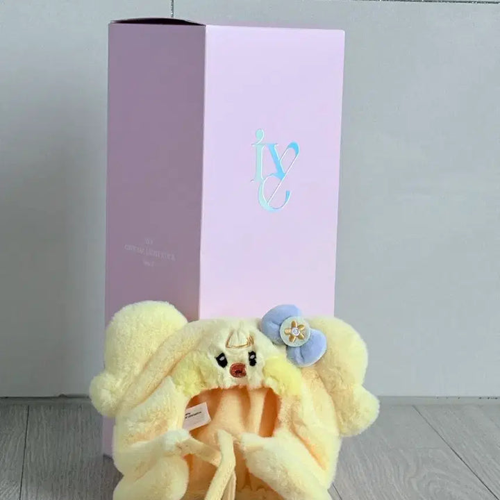 [BUNJANG] IVE Official Lightstick Ver.2 &amp; Naori Lightstick Cover / 아이브 응원봉 ver.2 &amp; 나오리 응원봉 커버