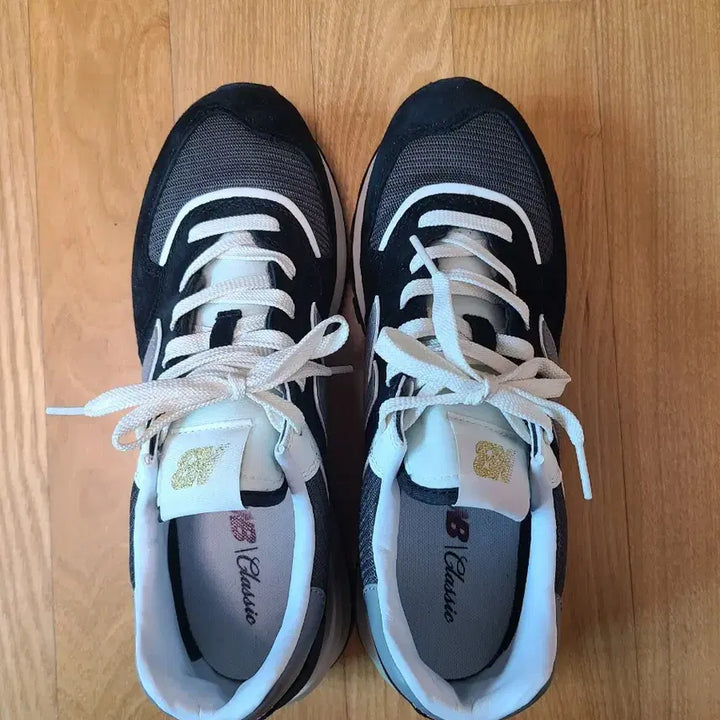 [BUNJANG] New Balance 574 Legacy Black / 뉴발란스 574 레거시 블랙 265