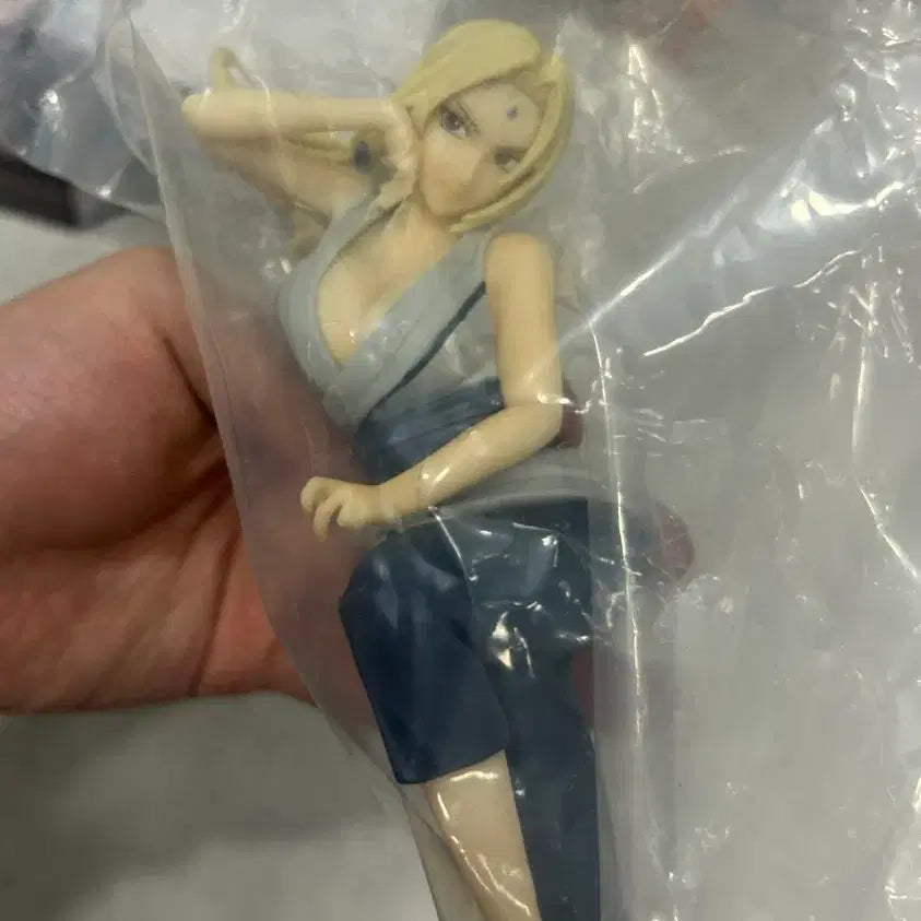 [BUNJANG] Naruto Tsunade Relax Time Figure (Sealed) / 미개봉) 츠나데 릴렉스타임 나루토 피규어