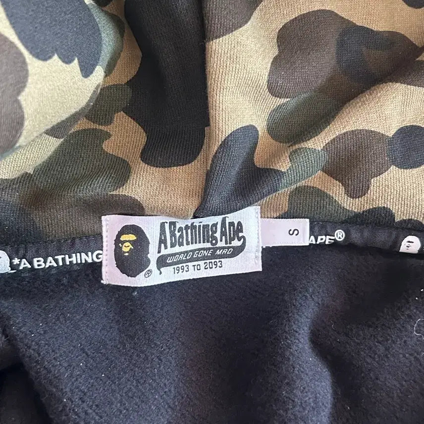 [BUNJANG] BAPE Shark Black Hoodie Zip-Up Camo / BAPE 샤크 블랙 후드 집업 카모 베이프 후드집업 샤크후드