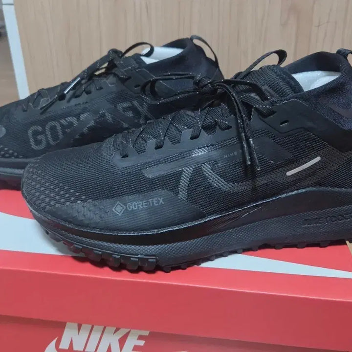 [BUNJANG] Nike Pegasus Trail 4 GTX Running Shoes (260mm) / 나이키 정품 고어텍스 런닝화  페가수스 트레일4 GTX 260