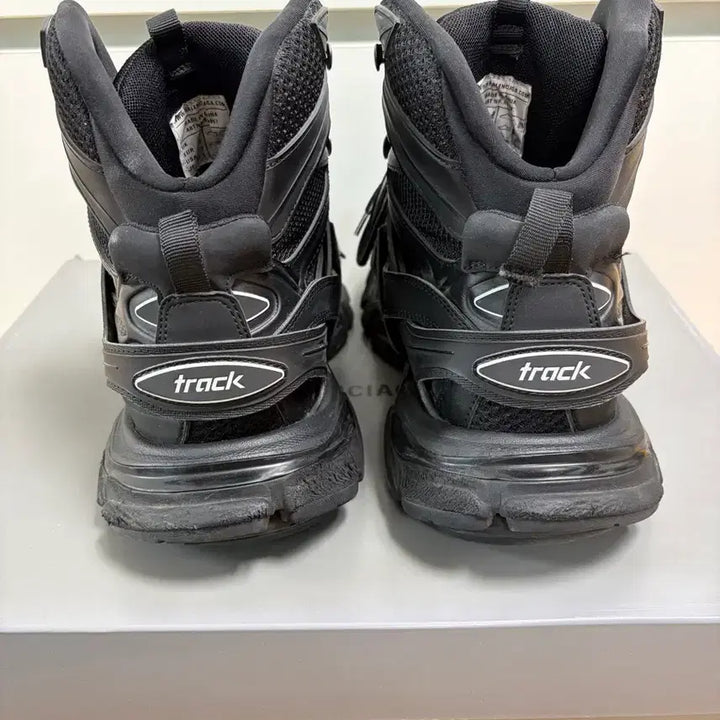 [BUNJANG] Balenciaga Track Hike Black (Size 42) / 발렌시아가 트랙 하이크 42 블랙