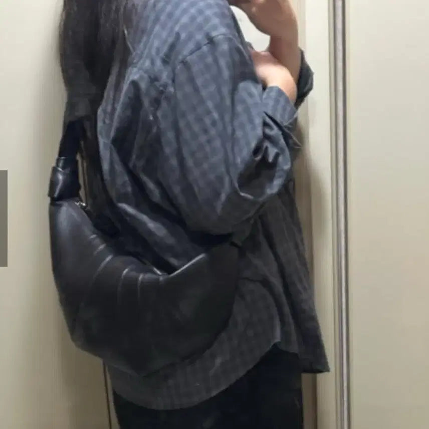 [BUNJANG] Le Mess Tal Croissant Shoulder Bag / 크루아상백 크로스숄더백