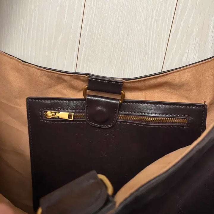 [BUNJANG] Zara Faux Leather Crossbody Bag / 자라 크로스백