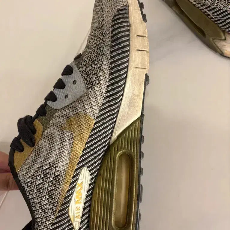 [BUNJANG] Nike Air Max 90 Premium QS Jacquard Gold Black / 나이키 에어 맥스 90 프리미엄 QS 골드 블랙 JCRD 자카드 265