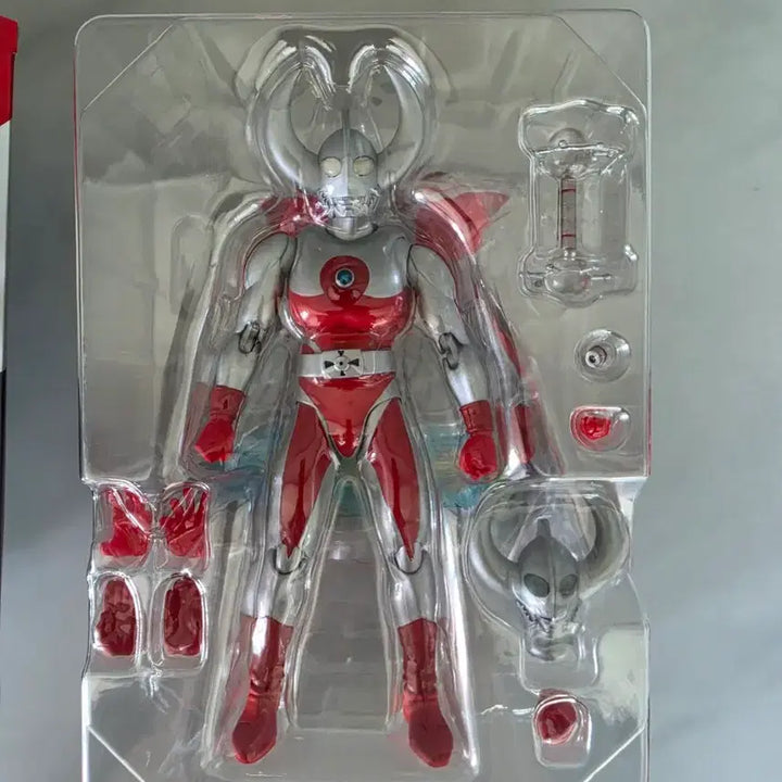 [BUNJANG] Bandai Ultra ACT Ultraman Father &amp; Mother Figures / (급처)반다이 ULTRA ACT 울트라맨 울트라의 아버지,어머니 피규어