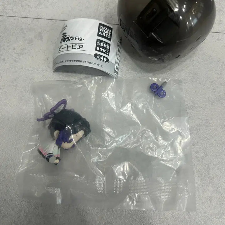 [BUNJANG] Demon Slayer Shinobu Wind-up Gacha Figure (Sealed) / 미개봉) 귀멸의칼날 페탓토 태엽 가챠 시노부