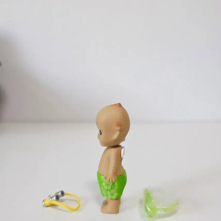 [BUNJANG] Sonny Angel Summer Beach Accessory Set (Figure + Goggles + Telescope) / 단순개봉>소니엔젤  썸머/소니엔젤 비치 악세사리(피규어+고글+망원경)