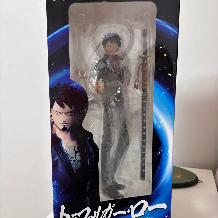[BUNJANG] Banpresto Trafalgar Law Figure (Sealed) / (미개봉) 반프레스토 원피스 트라팔가 로우 피규어
