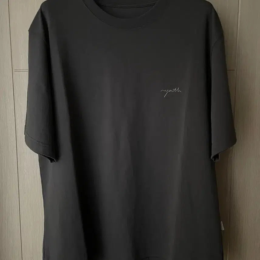[BUNJANG] Youth Logo T-shirt Charcoal Gray Size S / 유스 로고 티셔츠 차콜 그레이 S사이즈 판매