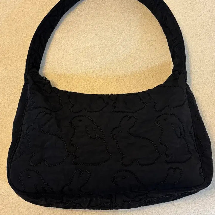 [BUNJANG] Kitty Bunny Pony Rabbit Embroidery Arc Bag Medium Black / 키티버니포니 가방 토끼자수 아크백 미디움 size