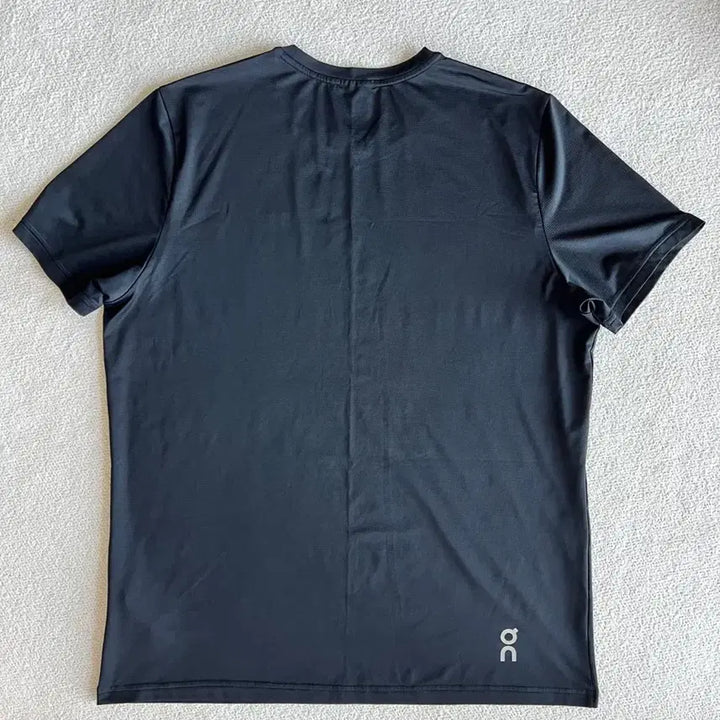 [BUNJANG] On Running Core T-Shirt (L) - Set of 3 / 온러닝 코어티 온 러닝 코어 반팔 L사이즈 3벌