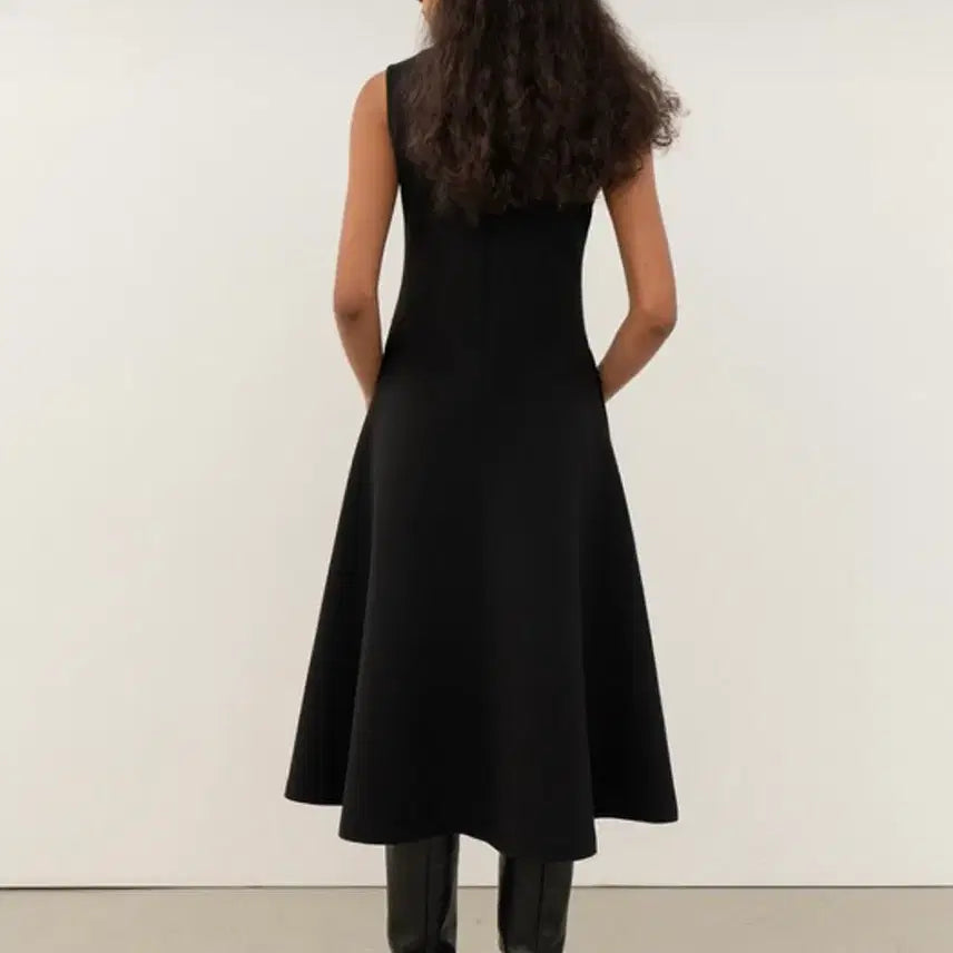 [BUNJANG] Kinder Salmon Karina A-Line Dress Black / 킨더살몬 원피스