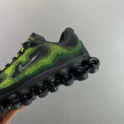 [BUNJANG] Nike Tubular Runner Black/Fluorescent Sneakers Size 250 / 나이키 튜블러 러너 블랙/형광 스니커즈 사이즈250