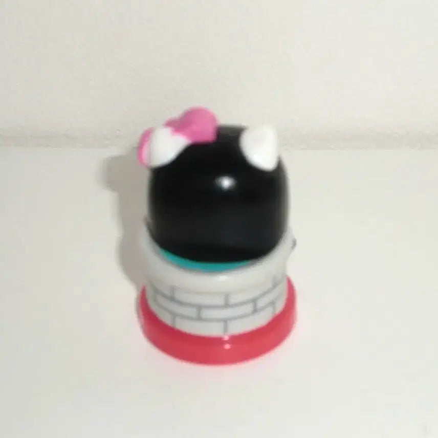 [BUNJANG] Classic Hello Kitty Sadako Kitty Choco Egg / 고전 헬로키티 초코에그 사다코키티 판매