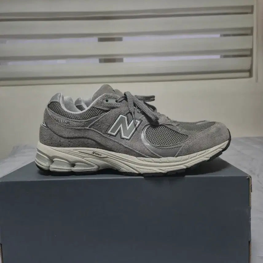 [BUNJANG] New Balance ML2002RC Grey Sneakers / 뉴발란스 ML2002RC 그레이 스니커즈 285