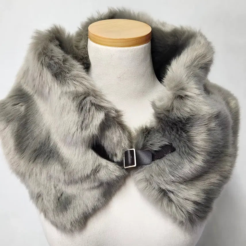 [BUNJANG] Renoma Paris Eco Fur Leather Buckle Scarf Grey / [새상급] 레노마 파리 에코 퍼 가죽 버클 머플러 그레이