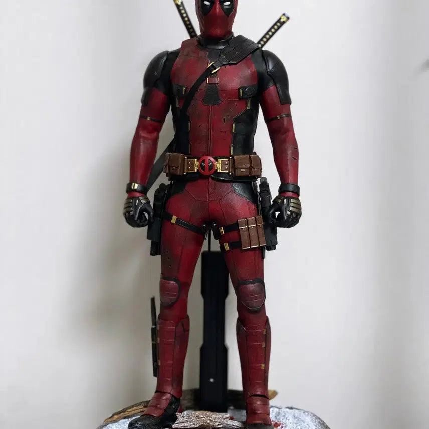 [BUNJANG] Hot Toys Deadpool 3 Battling Edition Figure / 핫토이 데드풀3 배틀링 판매합니다.