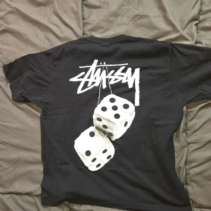 [BUNJANG] Stussy Fuzzy Dice T-Shirt Black Size L / 스투시 퍼지 다이스 티셔츠 블랙 사이즈 L