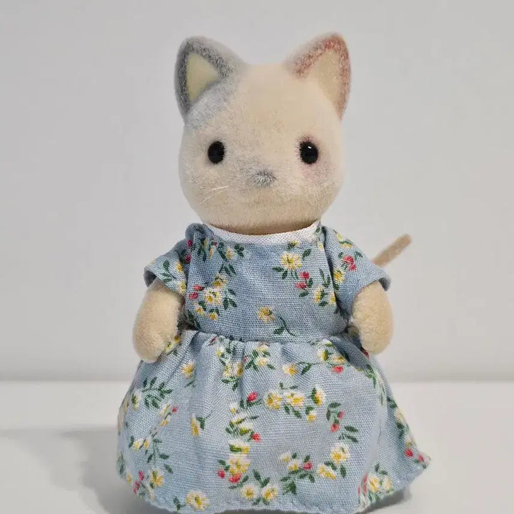 [BUNJANG] Sylvanian Families Calico Critters Mother / 실바니안 삼색고양이 엄마