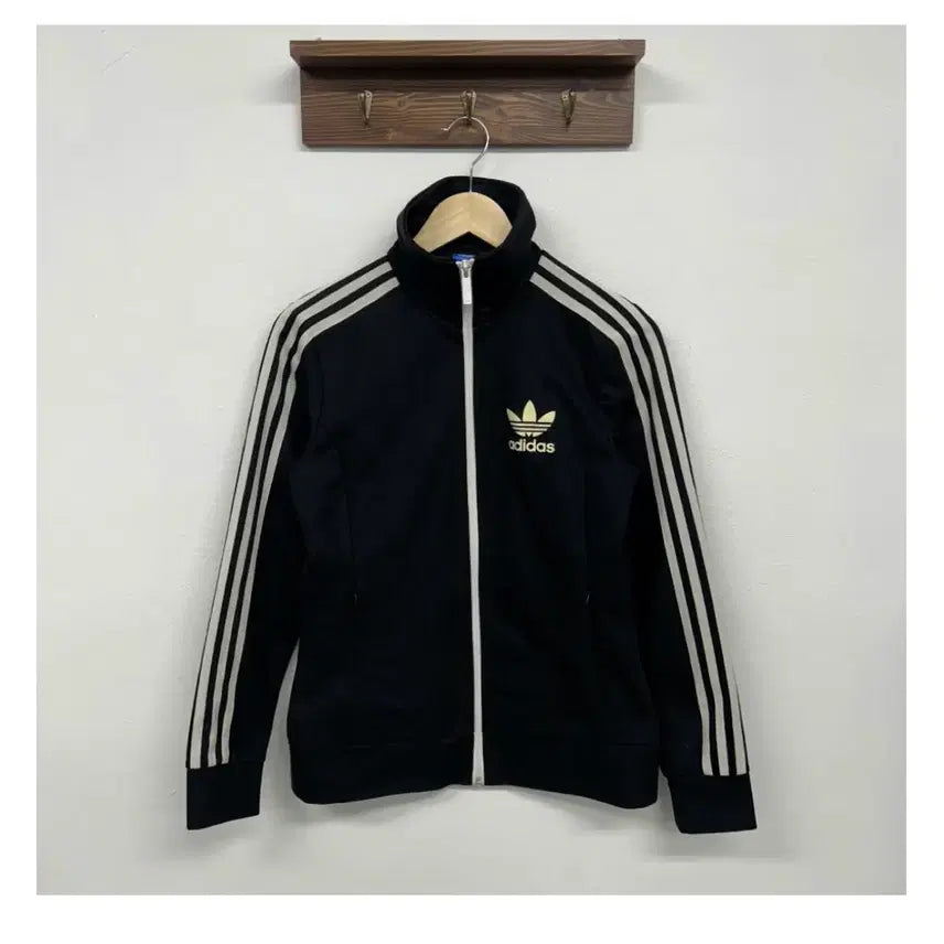 [BUNJANG] Adidas Black Big Europa Track Top Jersey (Size 100) / 아디다스 블랙 빅유로파 트랙탑 져지 (100)