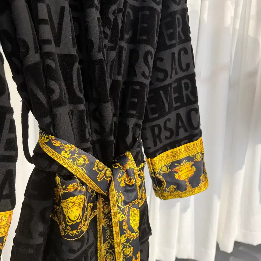 [BUNJANG] Versace Baroque Robe Gown Black / 베르사체 바로크 로브 가운 블랙 FREE사이즈