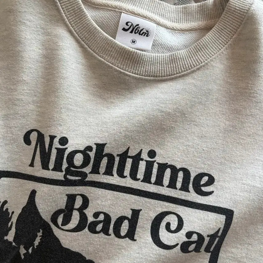 [BUNJANG] NOTHING IS BETTER THAN ME BAD CAT Sweatshirt Oatmeal / 낫띵이즈베럴댄미 BAD CAT 맨투맨 오트밀