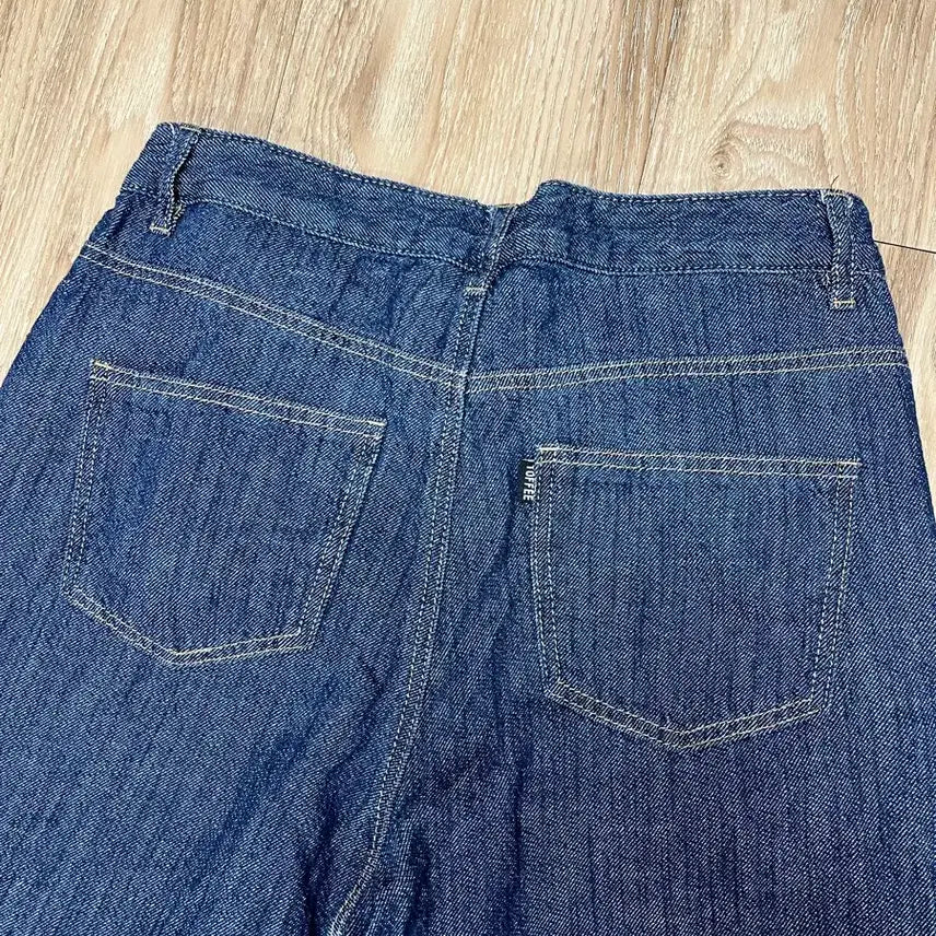[BUNJANG] Toffee Loose Straight Fit Jeans (28 Inch) / Toffee 청바지 28