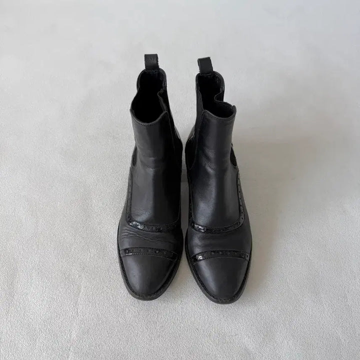 [BUNJANG] Massimo Dutti Leather Chelsea Boots EU37 / [EU37]마시모두띠(Massimo Dutti) 레더 첼시부츠(SPAIN
